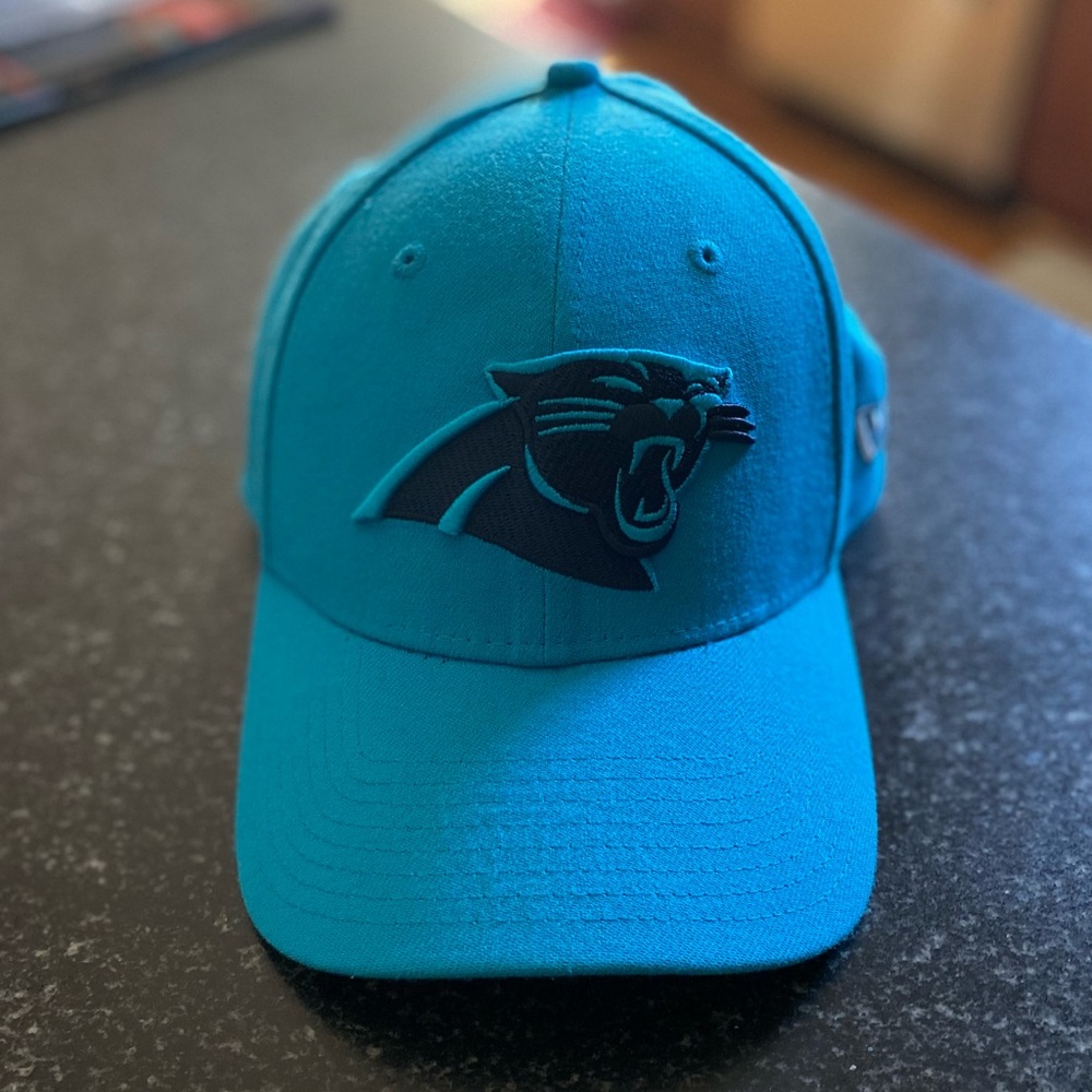 Carolina Football Panthers baseball hat / cap, medium / large size, excellent